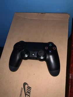 PS4 Controller