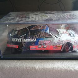Autograph Darrell Waltrip #17 signed NASCAR