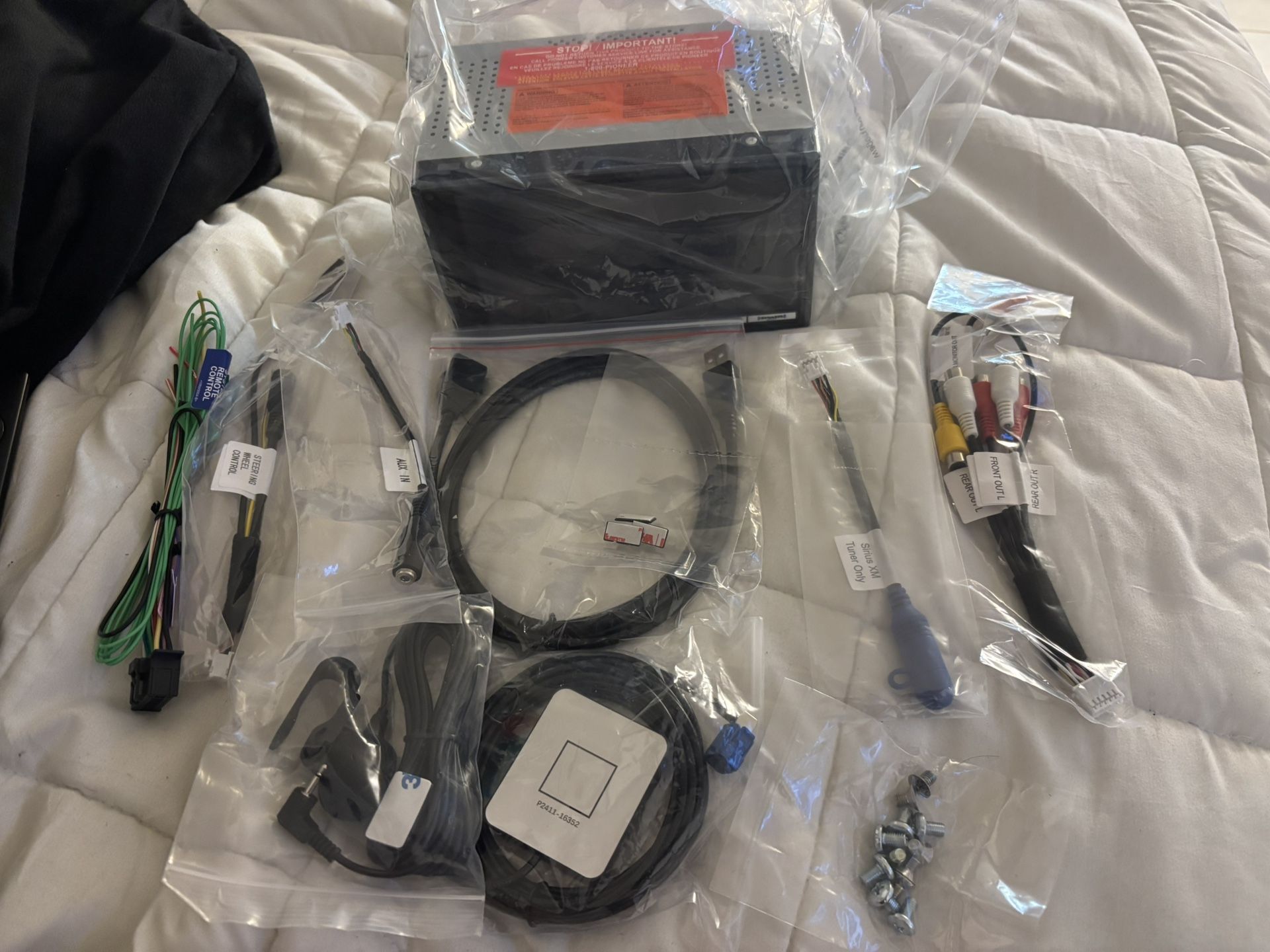 PIONEER DMH-1770NEX  Double DIN Bluetooth 6.8" Mechless Digital Media Receiver