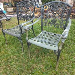 CHAIR KING HIGH QUALITY SOLID IRON HEAVY DUTY PATIO CHAIRS ONLY 125$ BOTH 