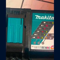 Makita Charger