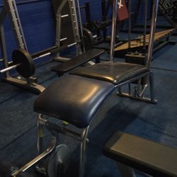 Leg Curl Machine 