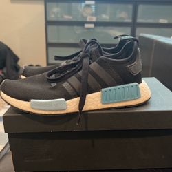 Women Adidas NMD_R1 Size 5