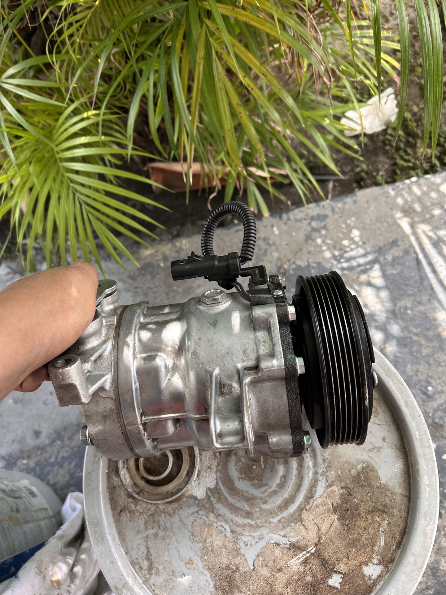 AC Compressor For 2002 Doge Ram 1500 4.6