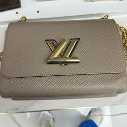 Louis Vuitton Handbag Twist MM C