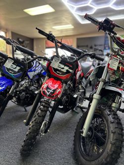 Red Apollo DB21 70cc β 4 Speed Youth Dirt Bike