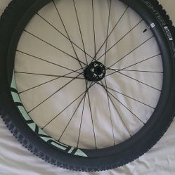 Roval traverse Carbon 27.5 Deal Must Go