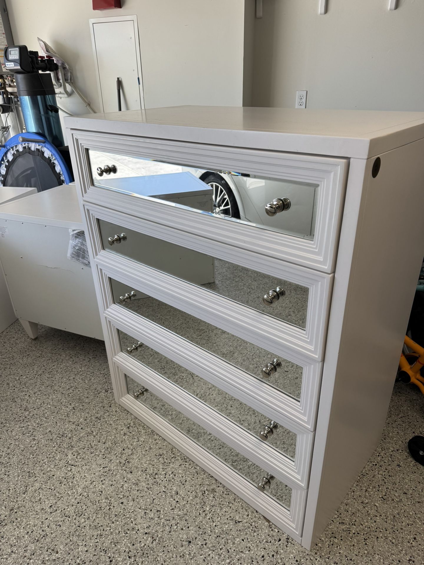 Z Gallerie Mirrored Bedroom Set – 4 Pieces