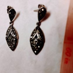 Marcasite Sparkly Pierce Earrings And Margate