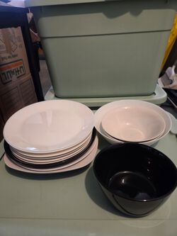 Set of plates and bowls