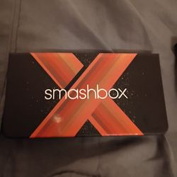 Smash Box