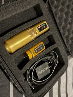 FK Irons Flux Max wireless tattoo machine