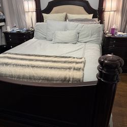 Queen Bedroom Set 