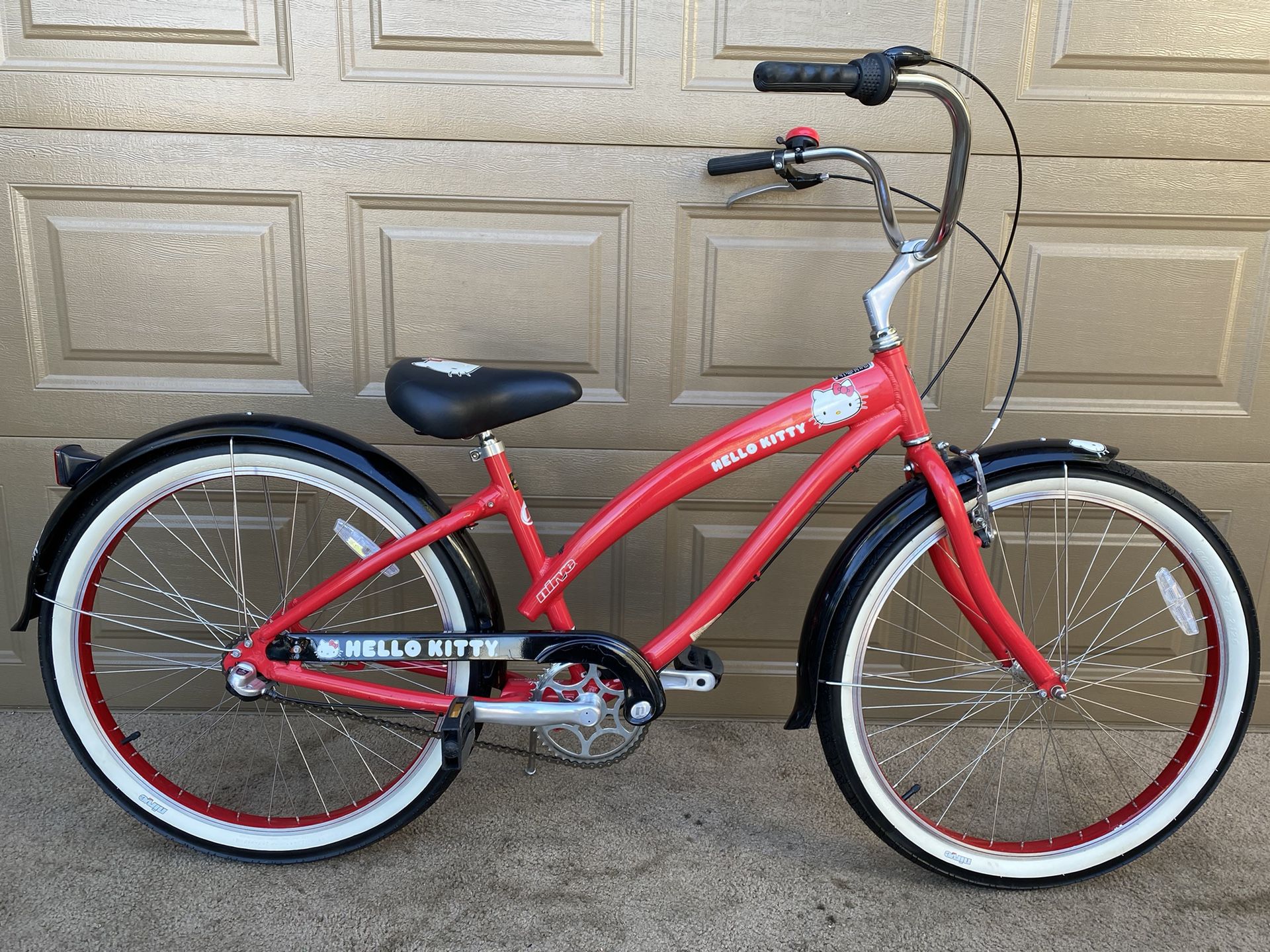 Nirve Hello Kitty Speed Beach Cruiser