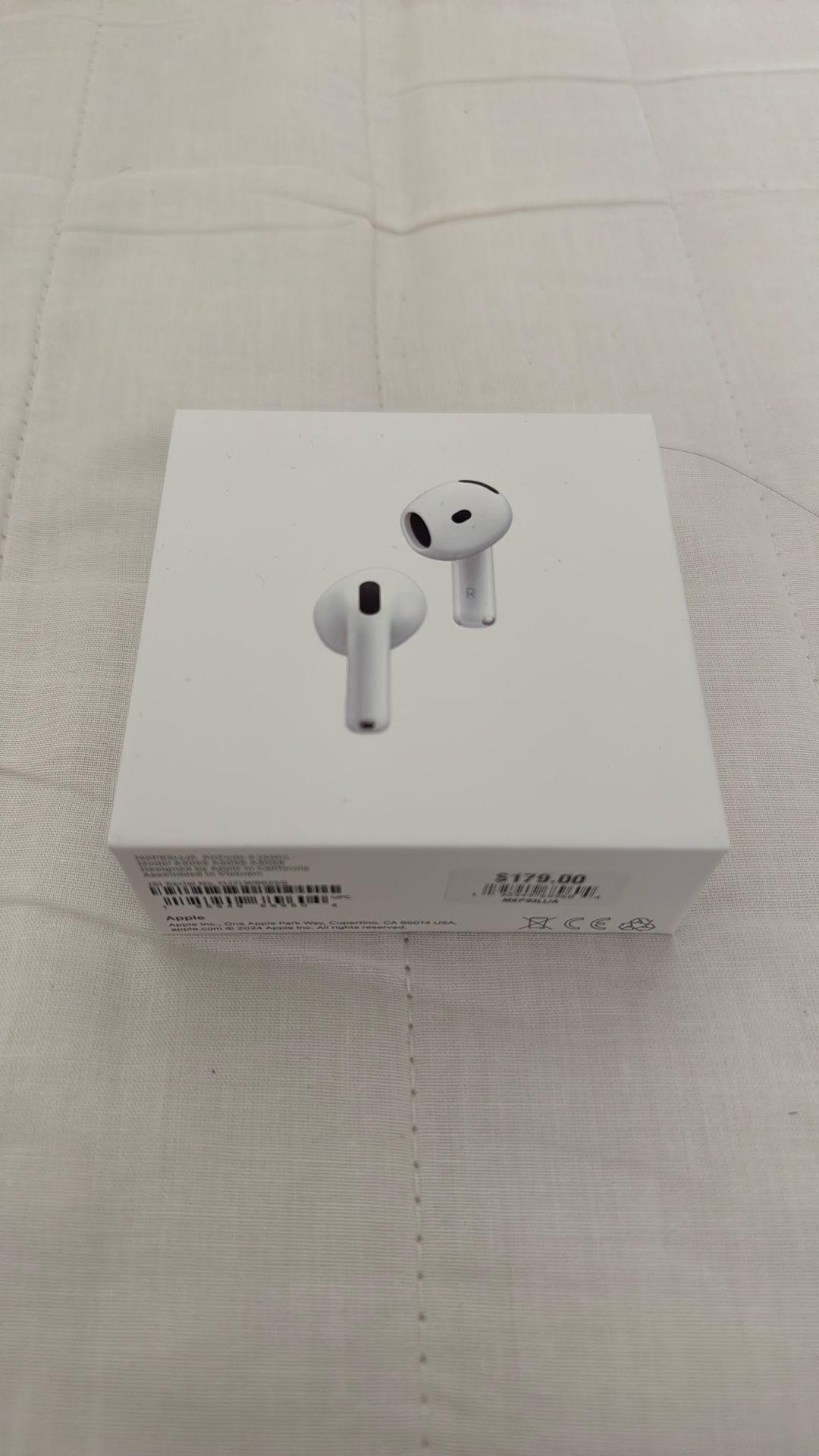 Apple AirPods 4 (Active Noise Cancellation)