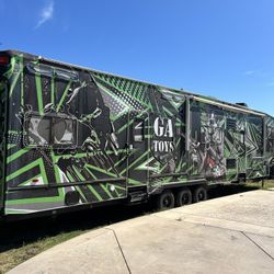 2012  Weekend Warrior TOY Hauler, 