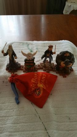 Harry Potter small ceramic figure with sack with jewels