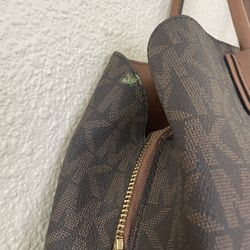 Michael Kors Mercer Gallery Medium Tote Bag 