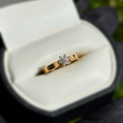 Jewelry 10k solid yellow gold natural diamonds 0.06CTW ring sz 7.00