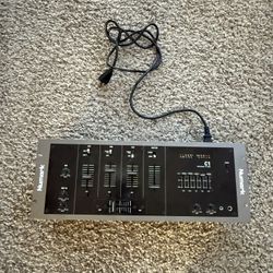 Numark C1 Professional 19” Mixer