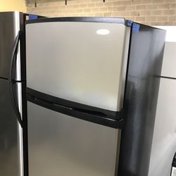 Whirlpool Refrigerator Top Freezer Stainless  Steel 