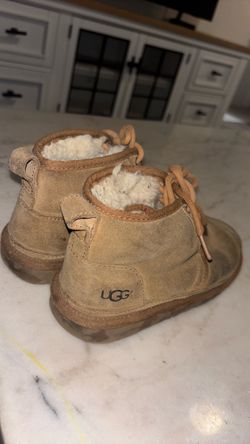 Ugg size 2