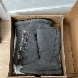 UGG size 7