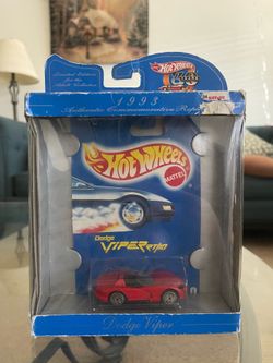 Hot Wheels 1993 30 Years Limited Edition Dodge Viper RT/10