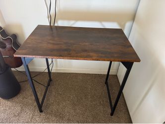 Computer desk