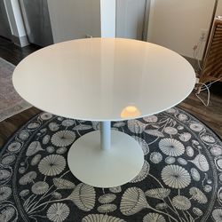 Round Dining Table