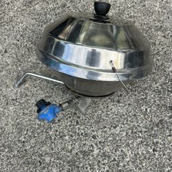 Magma products marine kettleStainless steel BBQ for parts. Most of it is in good shape, but the area where the burners are needs help. Has corrosion. 