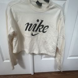 Women’s Nike crew neck 