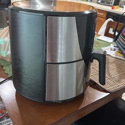 Air fryer 8qt.