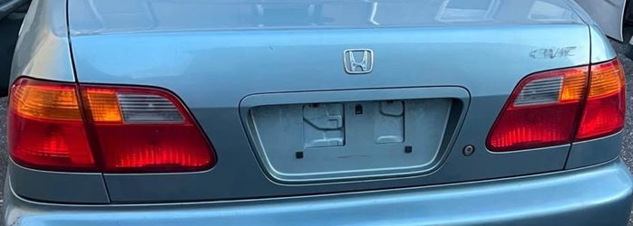 Honda civic trunk with tail lights 99/00 ek 4 door