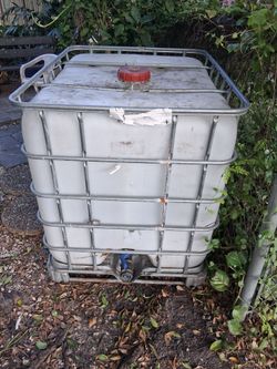 100 Gallon Tank