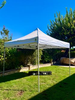 White Pop-Up Canopy Tent with Carry Bag