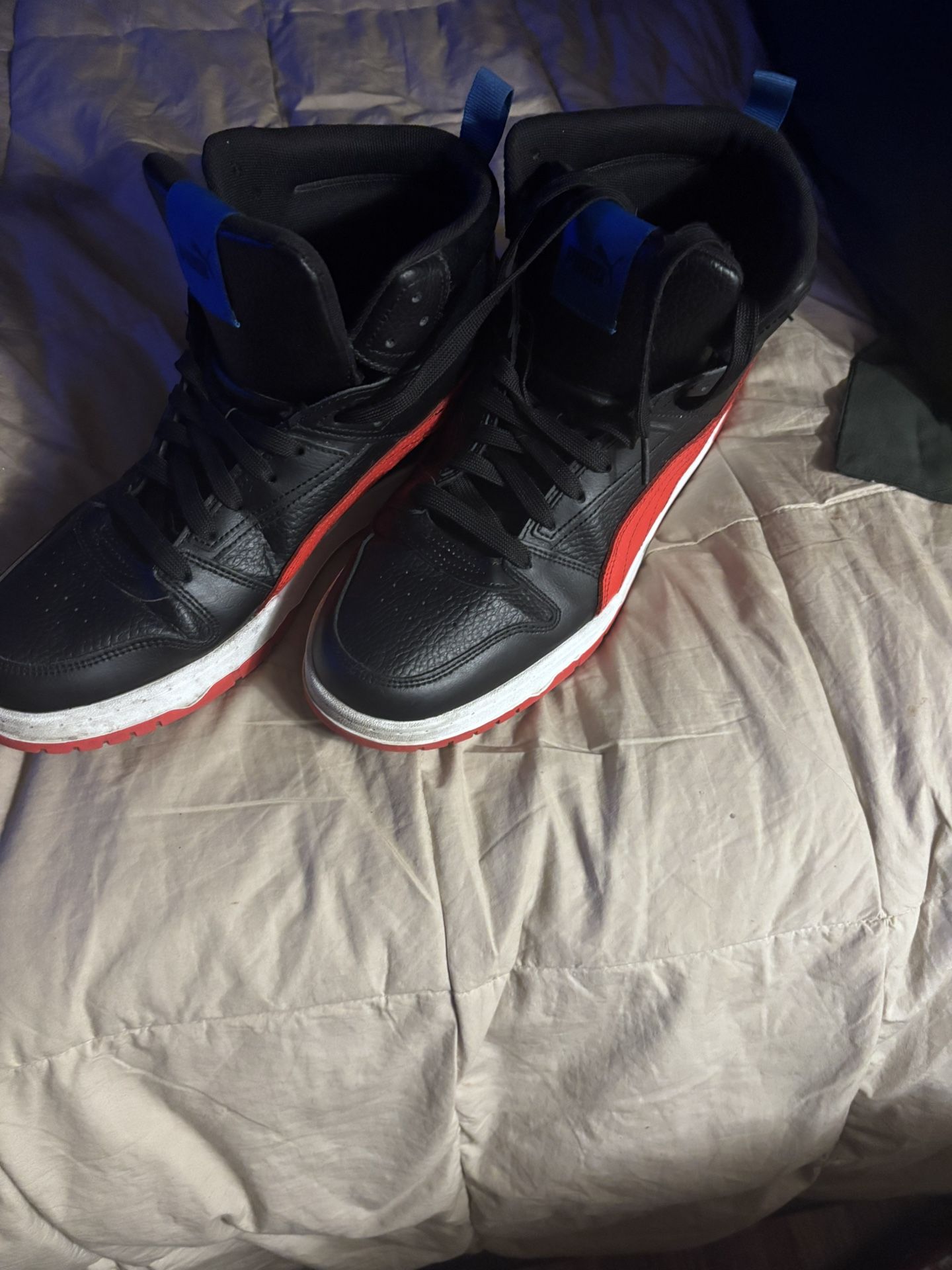 Puma High Top Sneakers. (11)