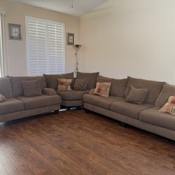 Check This Sectional Couch $250 