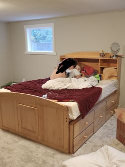 Wood queen bed frame with storage drawers