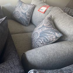 Brand new sofa and loveseat $1000