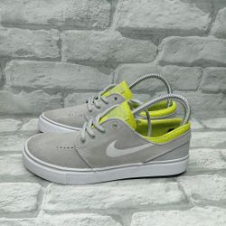 Nike Youth 5.5Y Fits Women Size 7 Stefan Janoski Sneakers Base Grey Venom Green