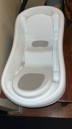 Baby bathtub 