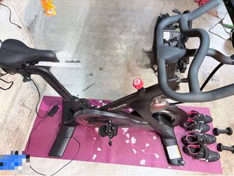 Peloton + 1st gen / shoes 450.00
