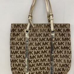 Michael Kors Tote Bag. Item No 877 (Shopgoodwill)