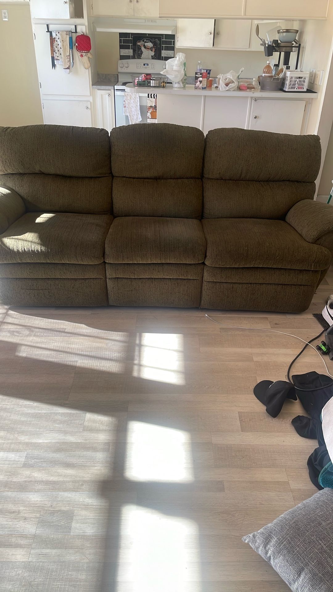 Sofa With Side Recliners