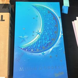 Barbie - NRFB - Moon Goddess