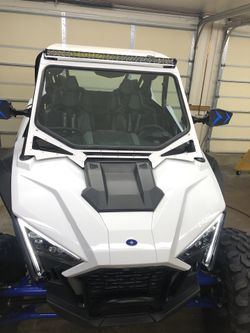 Polaris Rzr pro Roof Windshield Light Bar
