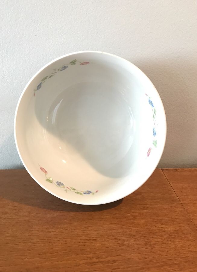 Vintage 1940s halls superior quality kitchenware blue morning glory mixing bowl