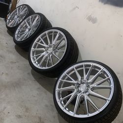 Vossen Rims With Tires 