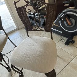 Five Seats Round Dinning Tables